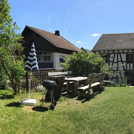 Haus Innerdorf Gemuetliches Ferienhaus Im Taunus Pohl  Экстерьер фото